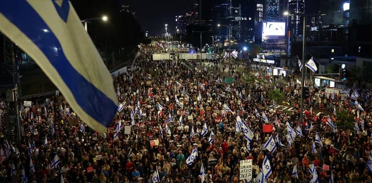 Families of hostages call for strike, demand Gaza deal