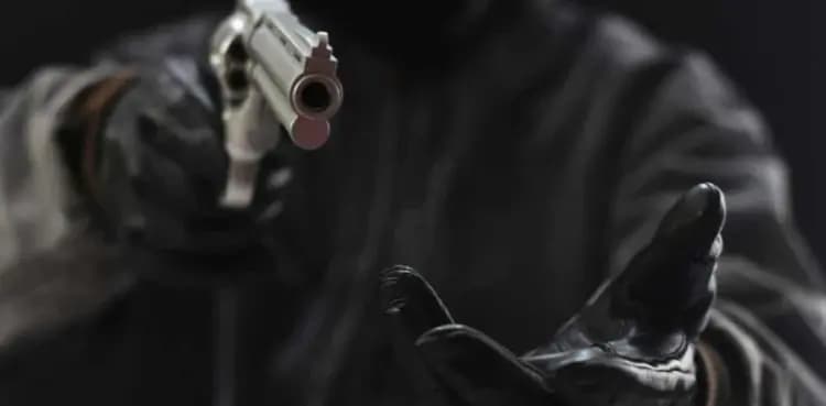 Karachi: Two killed, as many injured over robbery resistance
