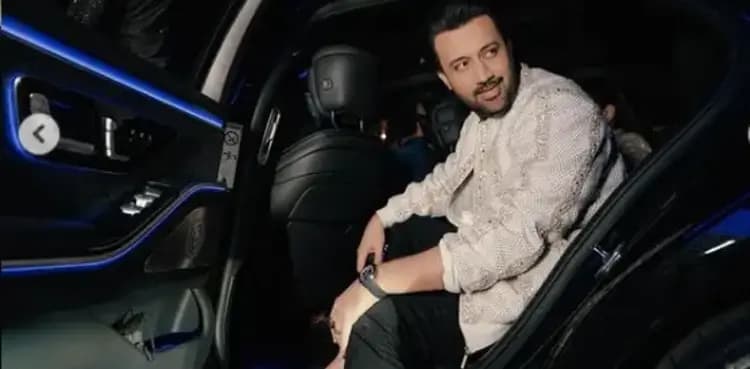 Atif Aslam mesmerises audience at Anant Ambani's pre-wedding gala