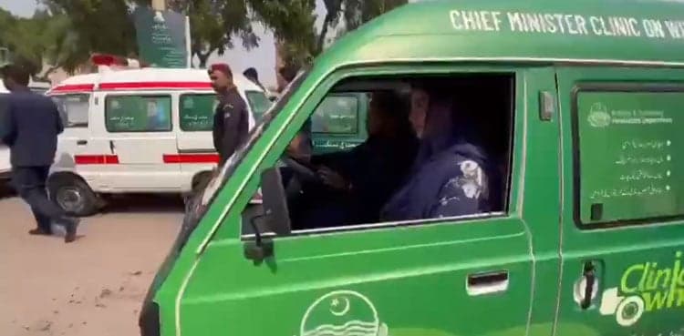 CM Maryam lauds Punjab's 'Clinics on Wheels'