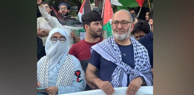 Former senator Mushtaq Ahmed determined to protest for Gaza