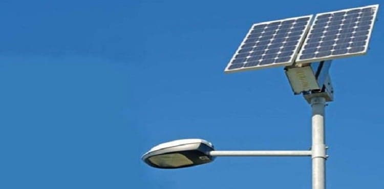 Solarisation of Karachi’s three roads announced