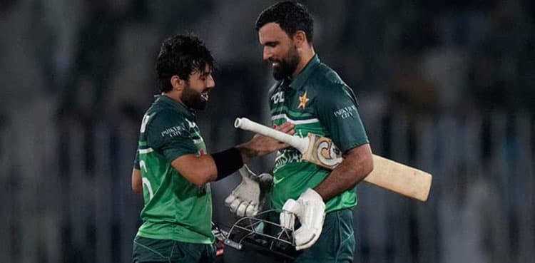 Younis Khan suggests THIS player to captain Pakistan team