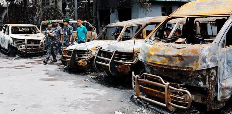 Bangladesh protests pause after top court scraps job quotas
