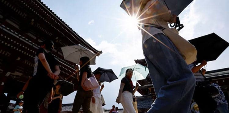 May was world's second-warmest on record, EU scientists say