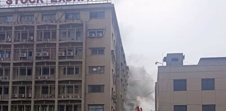 Trading resumes after fire at Karachi’s PSX brought under control