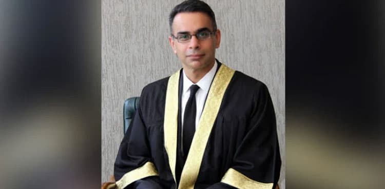 FIA identifies account behind ‘malicious campaign’ against Justice Babar Sattar