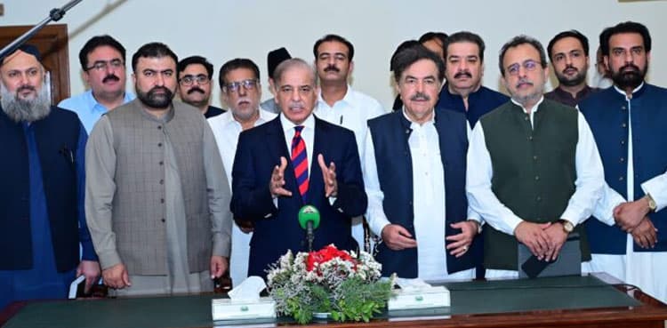PM Shehbaz launches solarisation project of agri tube wells in Balochistan