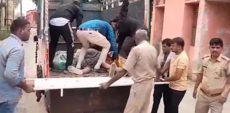5 killed in platform collapse at India religious gathering