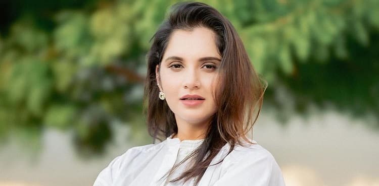 'Crying on prayer mat...': Sania Mirza shows her spiritual side in new post
