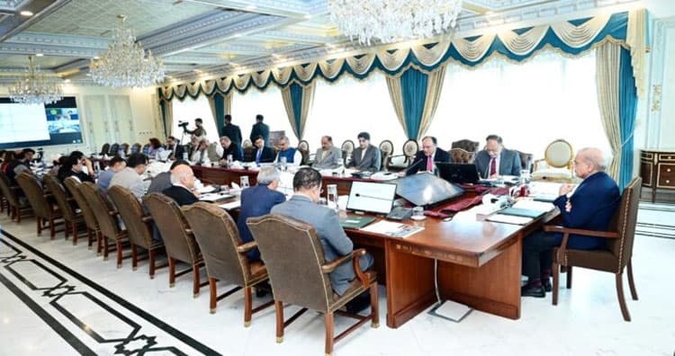 Cabinet committee recommends curtailing 150,000 vacant govt posts