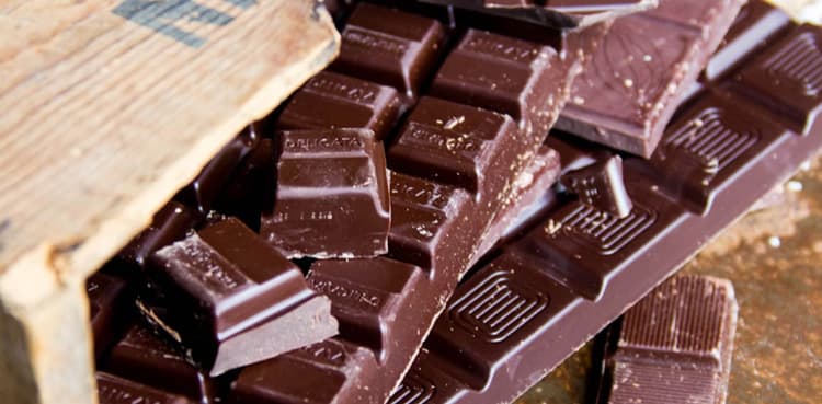 Candy companies favor gummies, licorice over pricey chocolates
