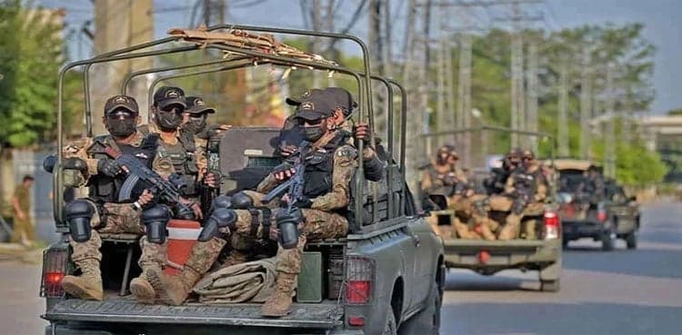 Security forces foil massive infiltration attempt, 30 Indian-backed khawarij killed