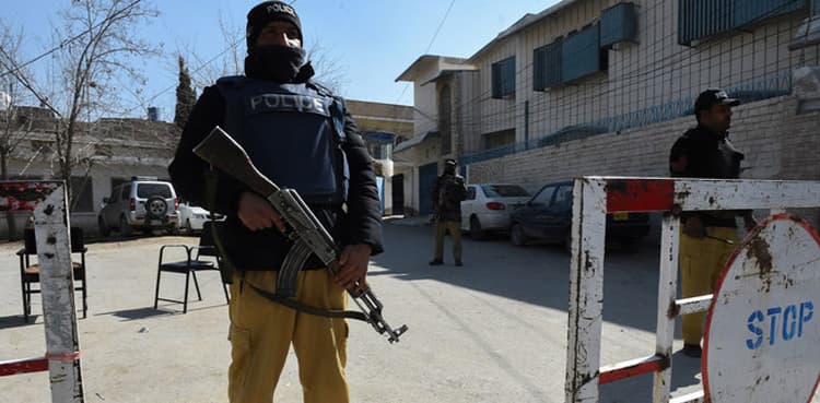 Armed men set private company ablaze in Quetta