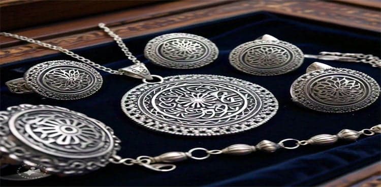 Silver rates fall in Pakistan amid global decline — August 20, 2025