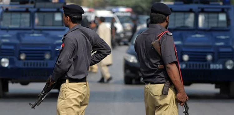‘Rikshaw Gang’ involved in series of robberies arrested in Karachi