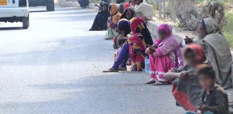 Crackdown launched against professional beggars in Karachi