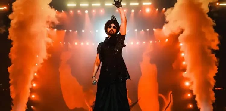 WATCH: Diljit Dosanjh leaves mother teary-eyed during concert