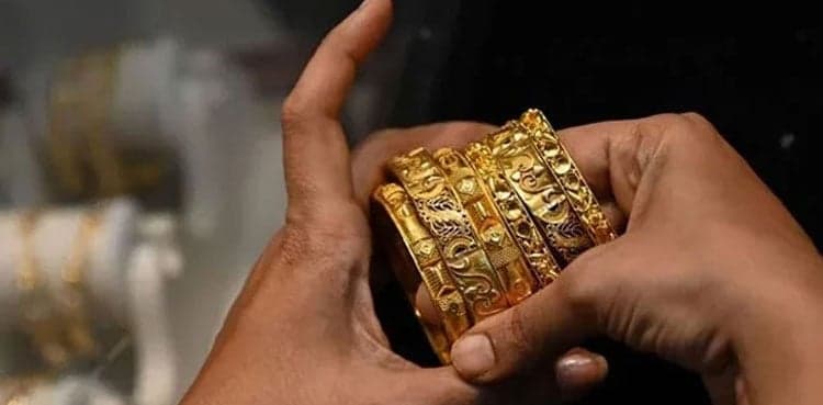 Maid runs away with valuables worth Rs13m in DHA Karachi