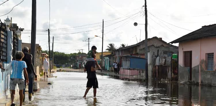Hurricane Milton threatens to swamp Florida's property-insurance market