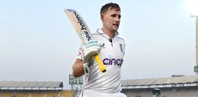 WATCH: Pakistan players congratulate Joe Root on historic knock