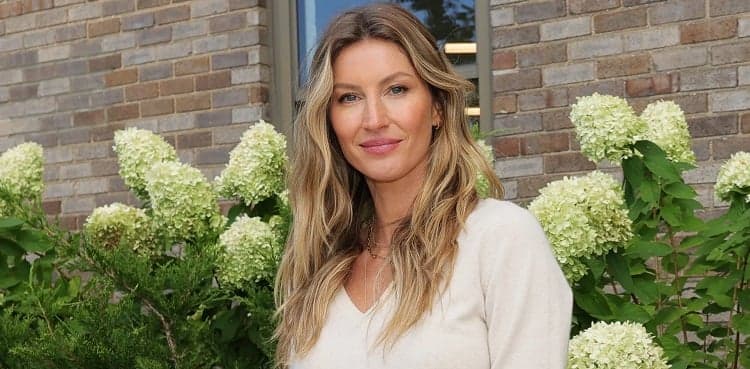 Gisele Bündchen is expecting her third child