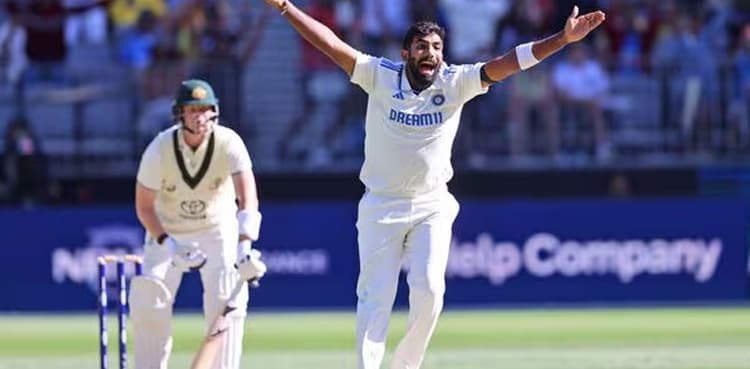 India fight back against Australia as 17 wickets tumble on opening day