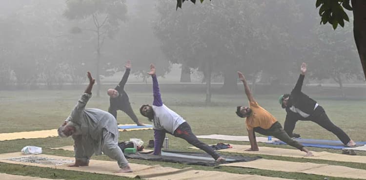 Outdoor activities resume in Punjab as smog level decrease