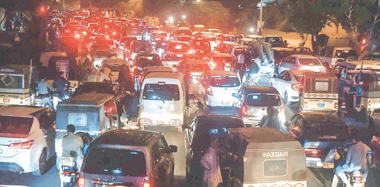 Karachi traffic struggles amid protest blockades at key locations