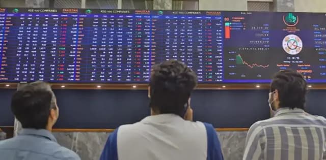 KSE-100: PSX fumbles intraday lead as profit-taking takes over