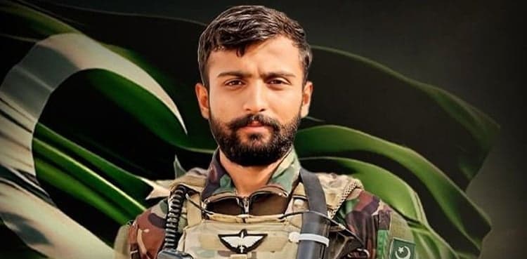 Captain martyred, 10 Khwarij killed in DI Khan IBO: ISPR