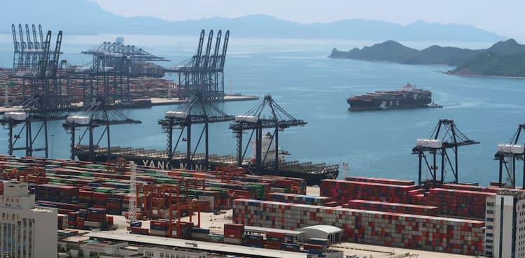 Trump's latest tariffs loom, set to deepen global trade war