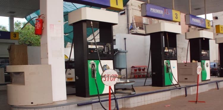 Petrol pump dealers association calls off strike