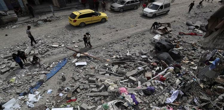 Gaza rescuers say Israeli strikes kill 100