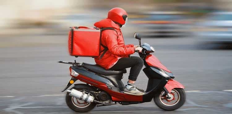 Karachi police expose drug smuggling via motorcycle rider