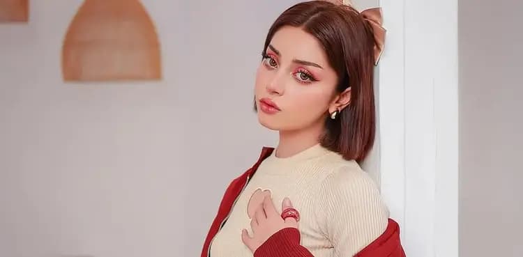 Alizeh Shah reacts to plastic surgery rumors