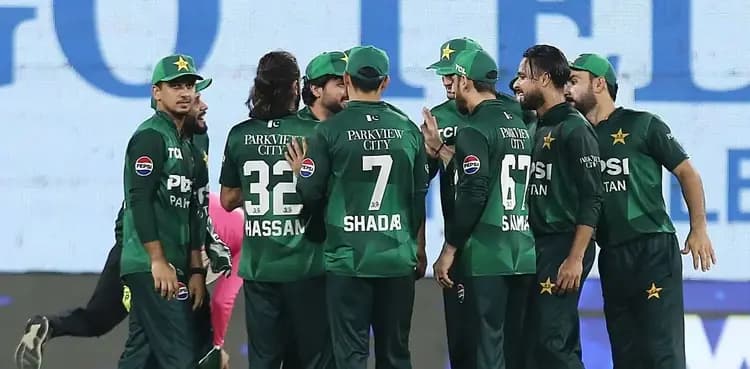 Pakistan beat Bangladesh in second T20I to seal series