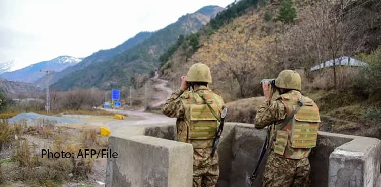 Pakistan Army destroys three Indian posts along LoC, APP