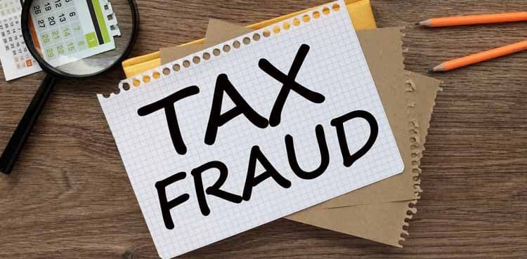 Pakistani designer convicted of tax fraud in Paris: French Newspaper Le Monde