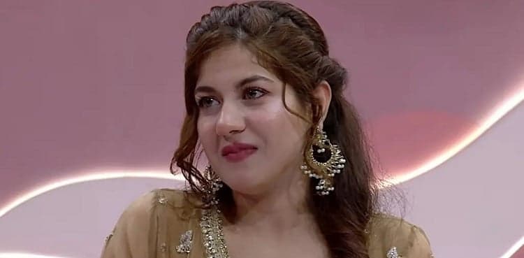Areej Mohyudin gets teary-eyed remembering her late father
