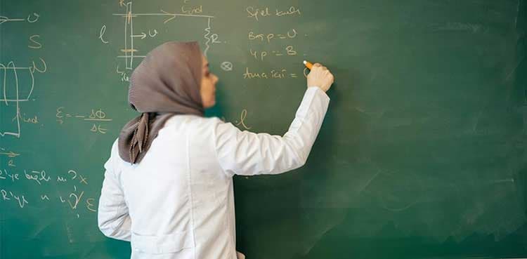 Kuwait empowers school principals to approve exit permits for Expat Teachers