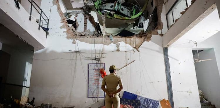 Amid Air India probe, US FAA, Boeing notify fuel switch locks are safe, document, sources say