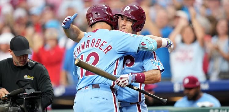 Kyle Schwarber hits 4-homer as Phillies past Braves