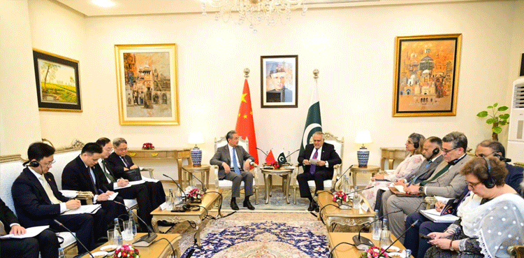 Pakistan, China reaffirm commitment to strengthen high-quality CPEC cooperation