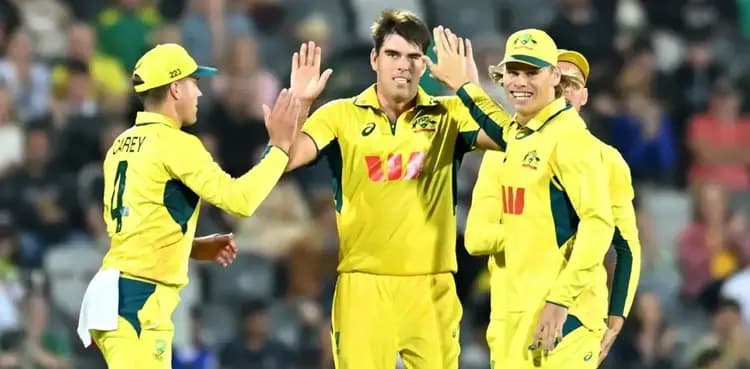 Three tons as record-breaking Australia crush South Africa