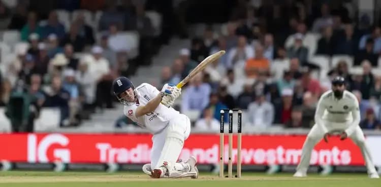 WATCH: Brook sends ball into stands with stunning sweep shot in final Test