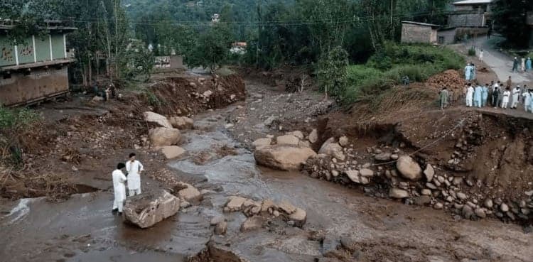 Pakistan floods: Over 100 health facilities 'damaged' nationwide