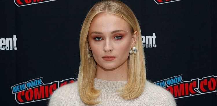 Sophie Turner confesses to her most toxic dating habit