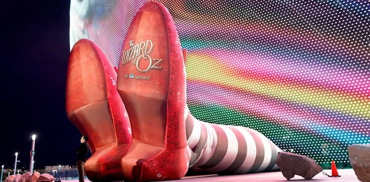 AI-enhanced 'Wizard of Oz' debuts in Las Vegas
