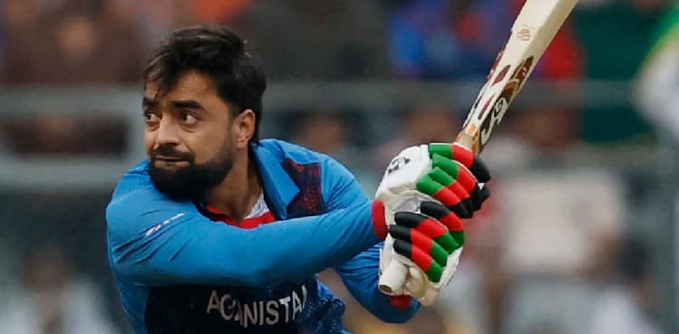 Watch: Rashid Khan asking to review a bowled dismissal